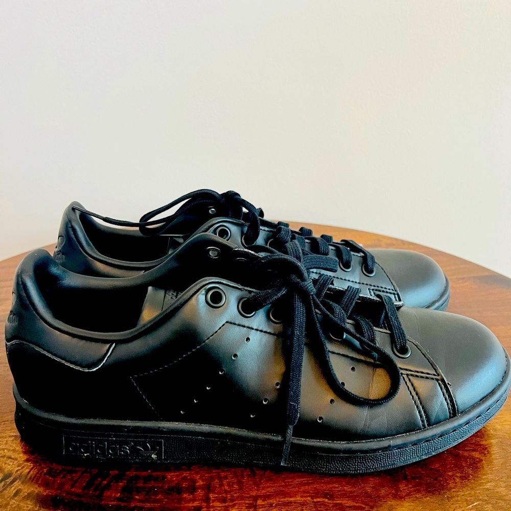 Adidas Stan Smith Columbus Crew Special Edition.